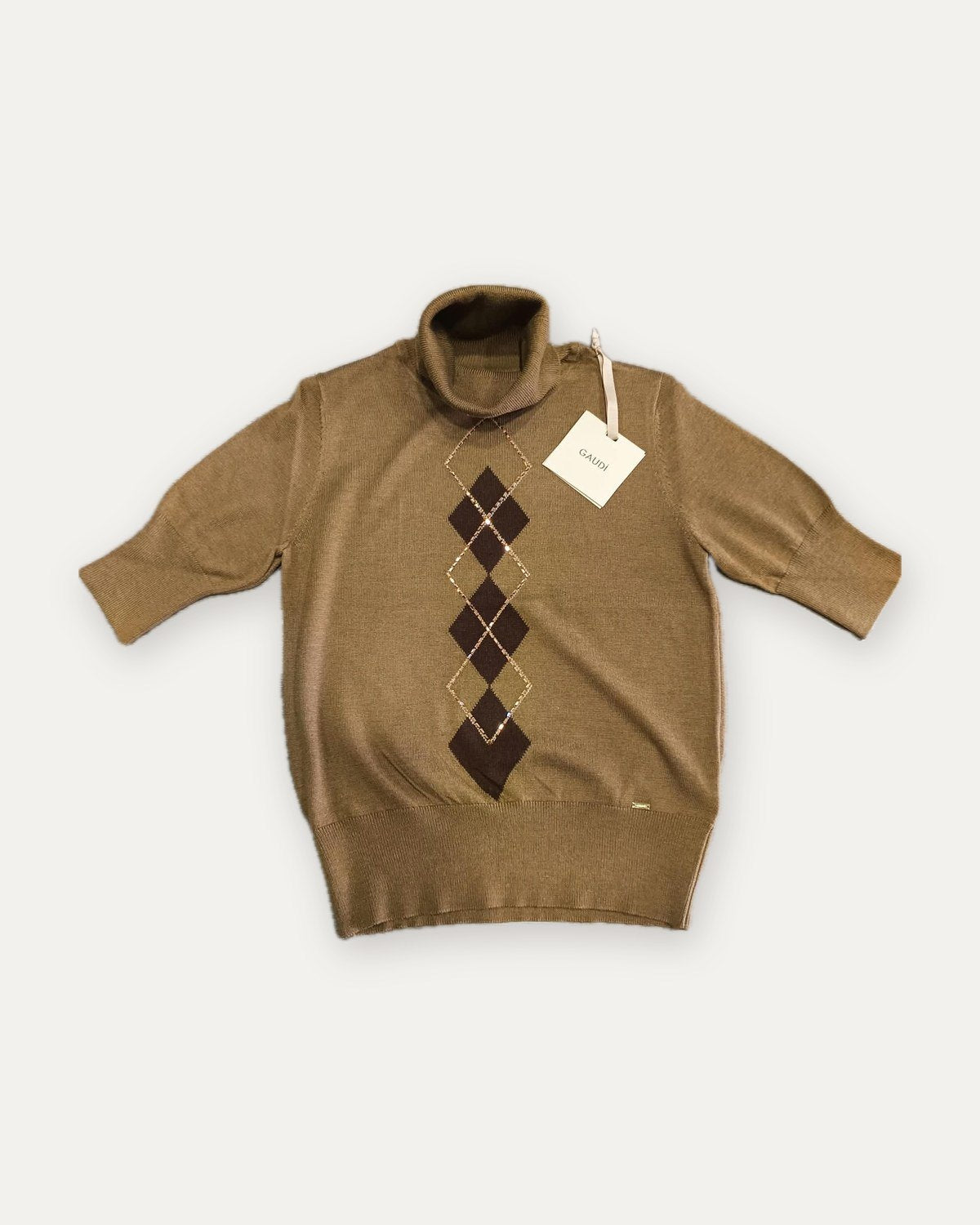 maglia a collo alto con rombi e strass gaudì, cammello